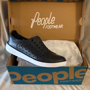 People Footwear Ace Sneakers – Really Black/White – Women’s 8 / Men’s 6